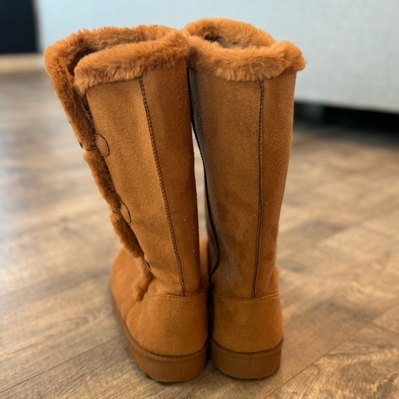 Fashion Nova Furry Tan Button Up Your Direction Flat Boots - Women's Size 10 - Picture 3 of 10